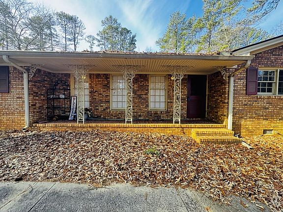 3rd image of 2359 Valley Way