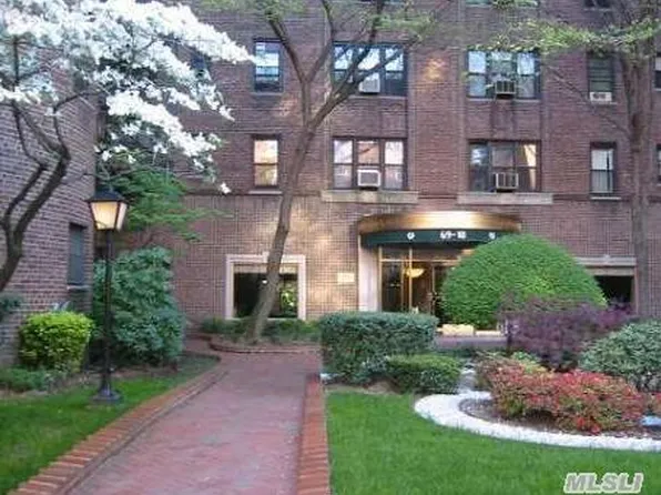 69-10 Yellowstone Boulevard image 1 of 6