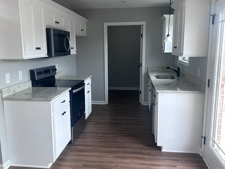 1505 Green Ln #B — Photo 3