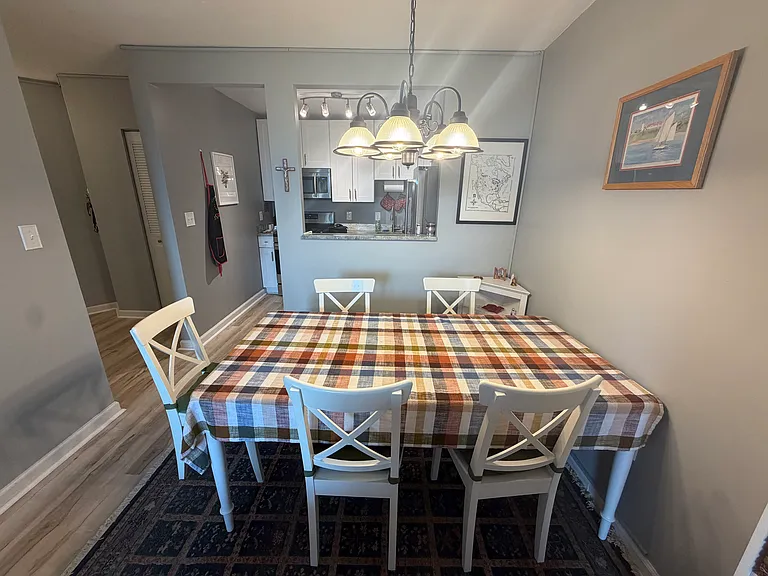 4242 E West Hwy #608 — Photo 2