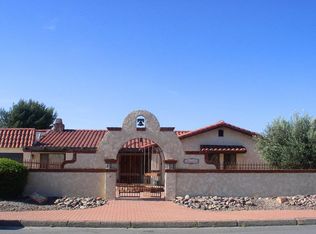 19000 Bear Valley Rd, Apple Valley, CA 92308