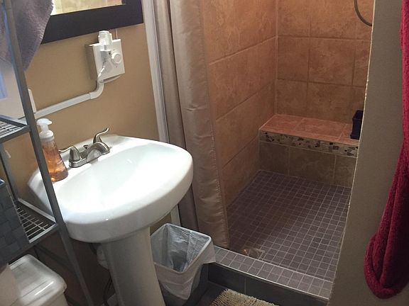 5th image of 504 N Market St #1