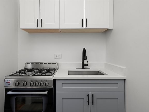 4th image of 1716 W North Shore Ave #1726-2A