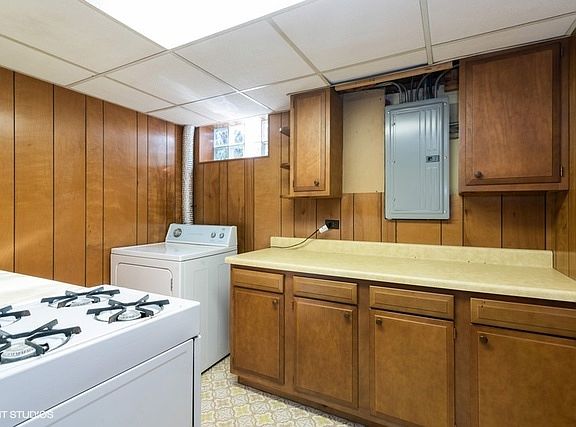 4th image of 8409 W Roseview Dr