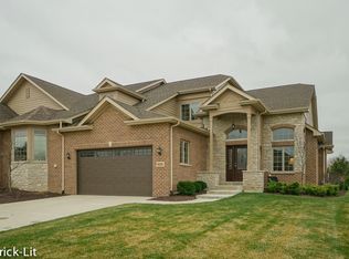 9191 Holland Harbor Cir, Frankfort, IL 60423