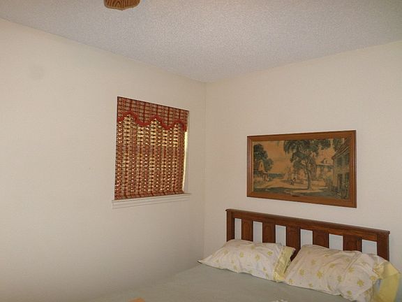 4th image of 171 Pineridge Dr
