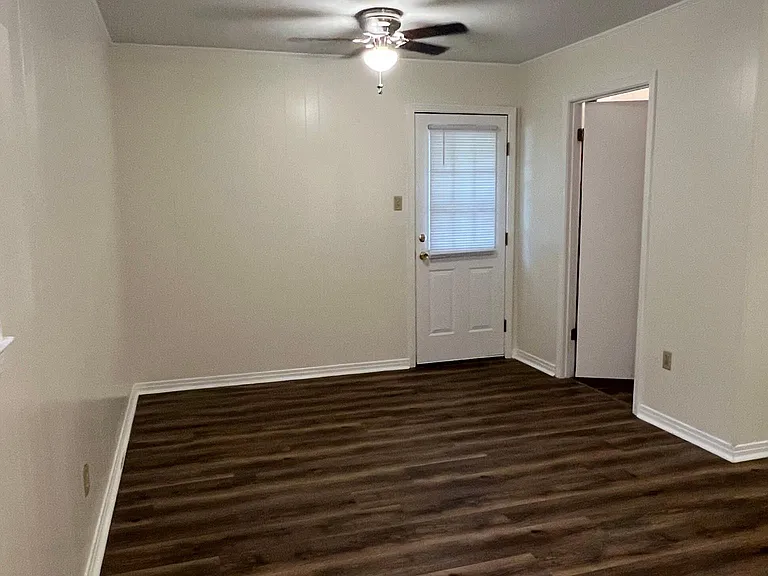 218 Glen Oaks Rd — Photo 13