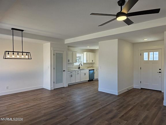 5th image of 203 Cleek Ct