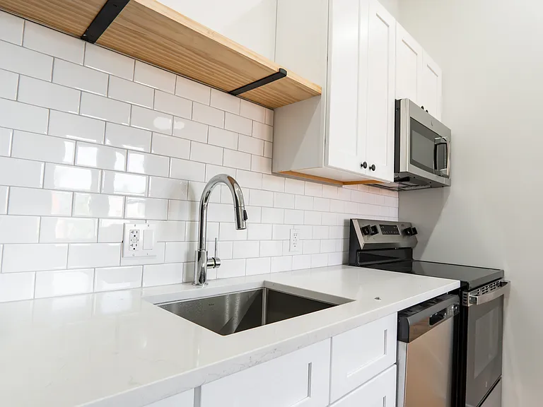 4402 Butler St — Photo 18