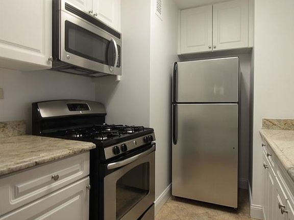 4th image of 747 10th Ave APT 37C