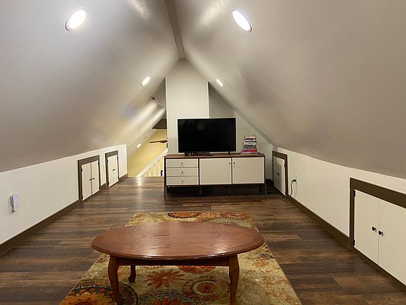 main living/bedroom space