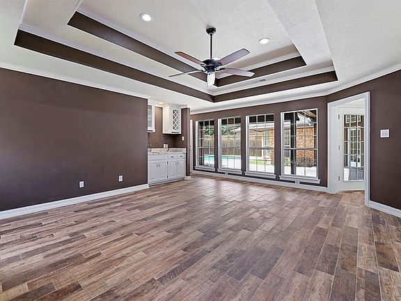 2nd image of 6234 Skylark Cir