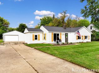 71 71st St SW, Grand Rapids, MI 49548