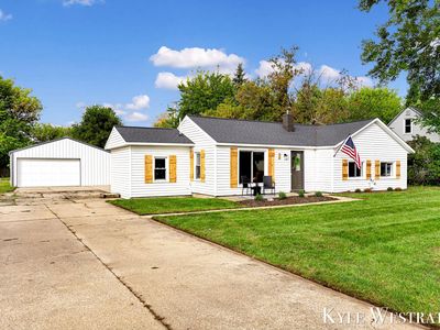 71 71st St SW, Grand Rapids, MI, 49548