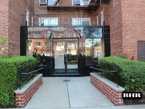 2427 East 29th Street image 1 of 17