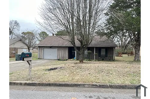1107 Club View Dr NW Photo 1