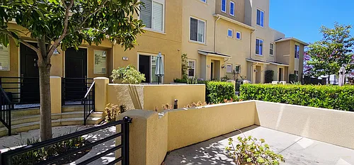 5525 Ocean #103 Photo 1