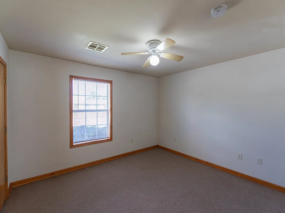 1314_GUILLORY_STREET-bedroom1_09082026