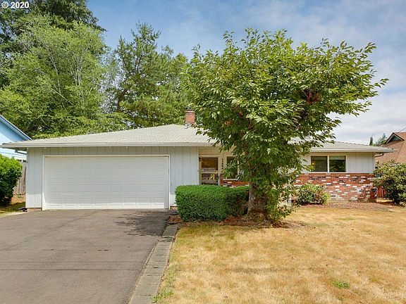2nd image of 11004 SE Wood Ave