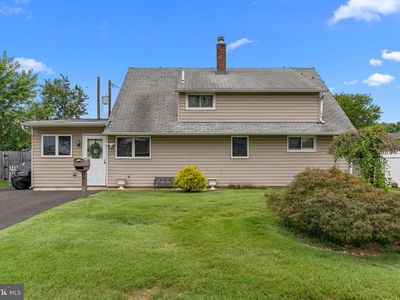 19 Ice Pond Rd, Levittown, PA, 19057
