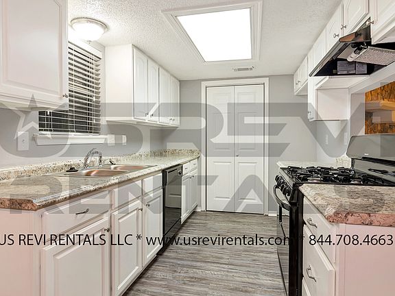 4th image of 3215 Laurel Fork Dr