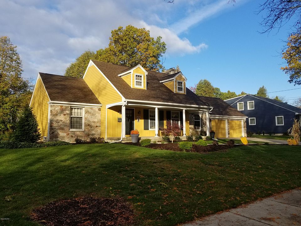 1st image of 2133 E Shiawassee Dr SE