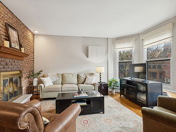 5th image of 813 W Oakdale Ave APT 2