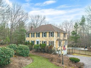 9 Thayer St, Upton, MA 01568