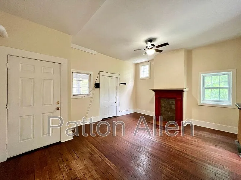 33 Starnes Ave — Photo 2