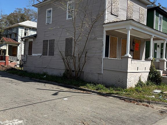 3rd image of 718 W 38th St