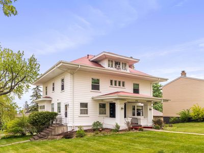 2932 E Superior St, Duluth, MN, 55812