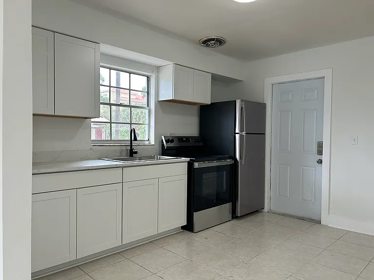6604 S Faul St #A — Photo 2
