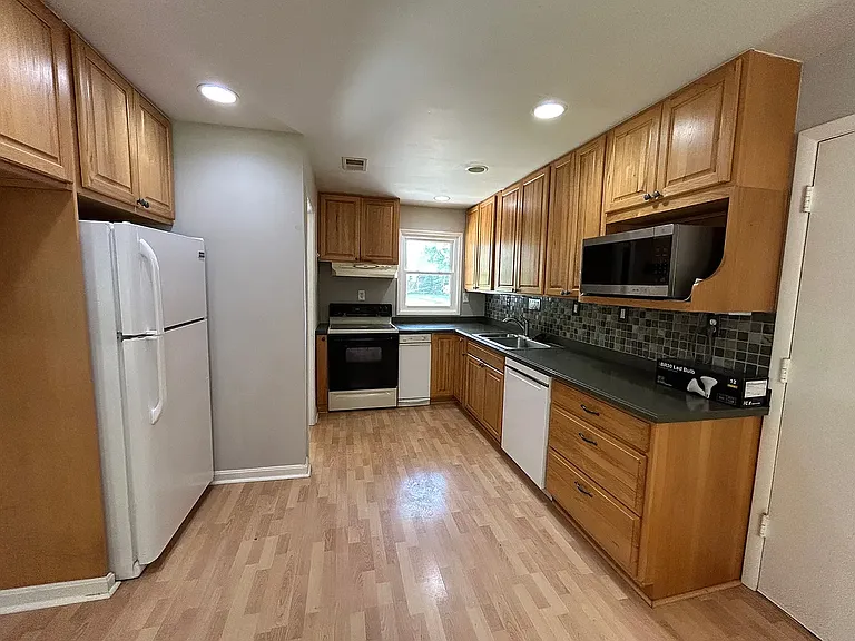 718 Falconer Rd — Photo 4