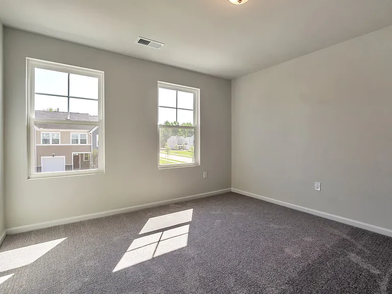 5714 Woodlawn Dr — Photo 13