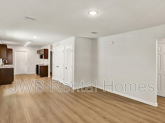 5th image of 2521 Teal St