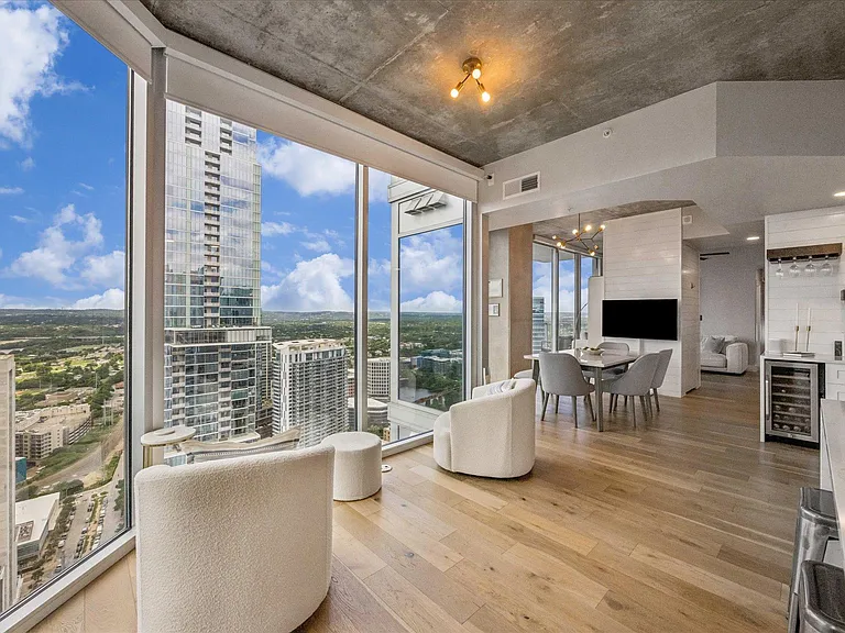 360 Nueces St #3702 — Photo 4