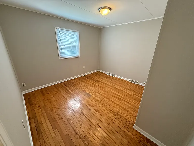 10 Walnut Pkwy — Photo 6