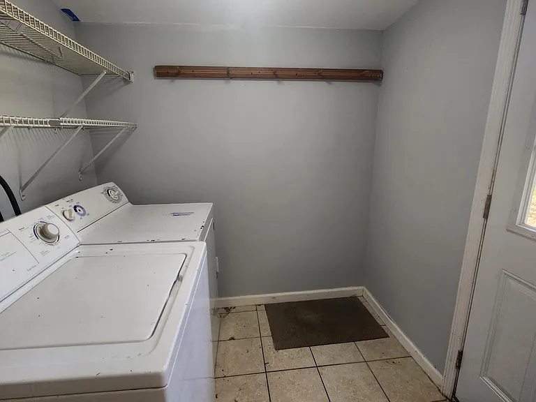 108 E Pacific Ave #1 — Photo 8