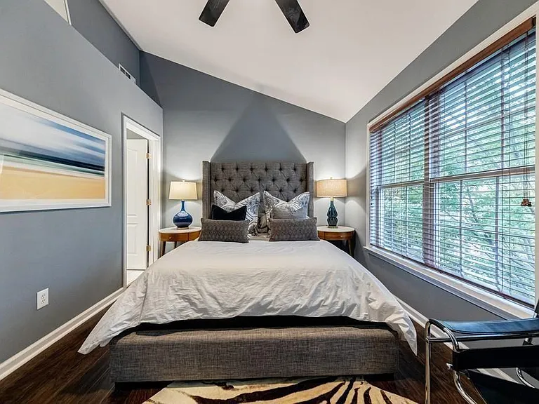1146 Village Ct SE — Photo 18
