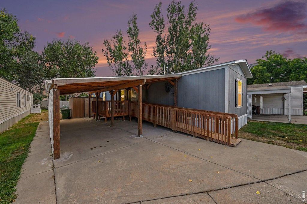 1428 Sunset Pl #20