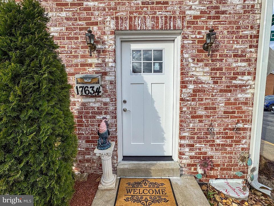 1st image of 17634 Topfield Dr #13-C