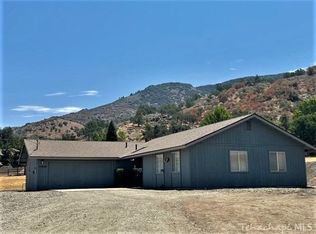 17600 Arlington Pl, Tehachapi, CA 93561