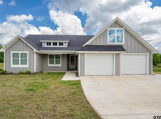 4111 Hummingbird Rd, Gilmer, TX 75645