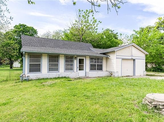 2nd image of 3309 Delaware Trl