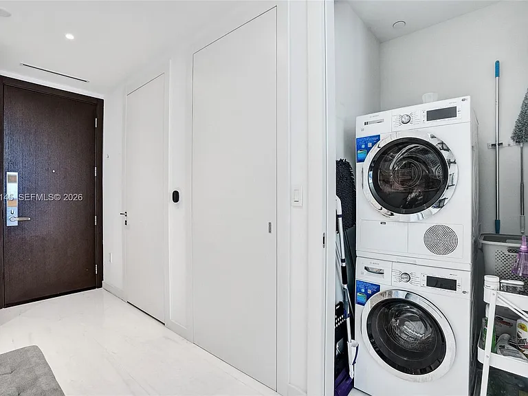 300 Biscayne Boulevard Way #2106W — Photo 42