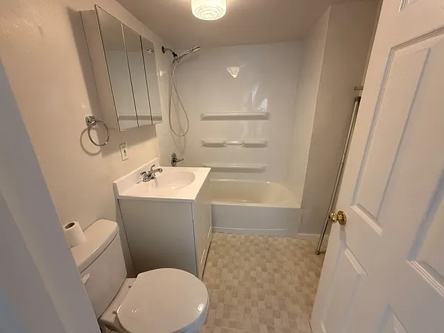 835 S Center St #2 — Photo 5