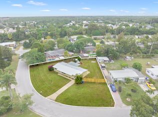 2363 2nd Pl SW, Vero Beach, FL 32962