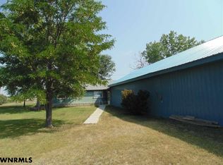 1602 3rd St, Minatare, NE 69356