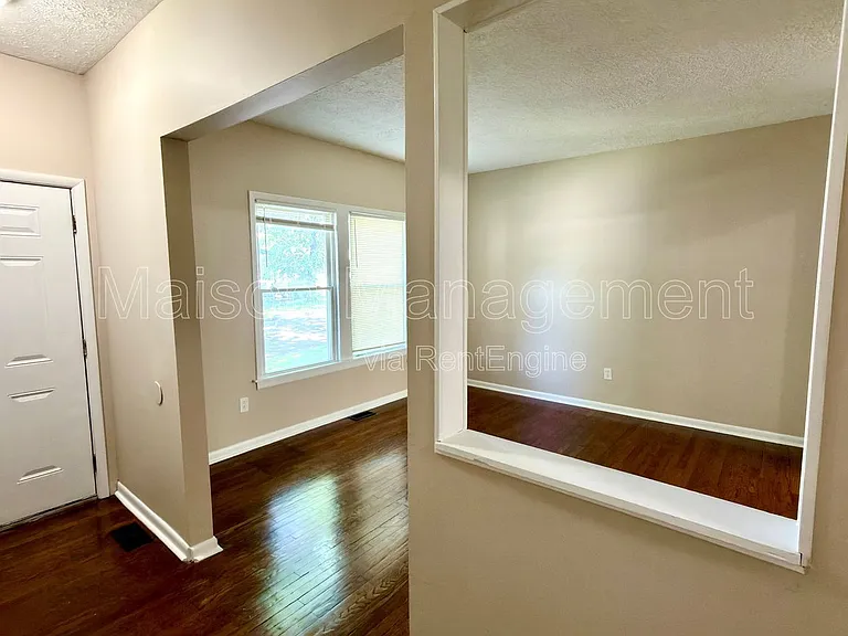 451 Averill Ave — Photo 11