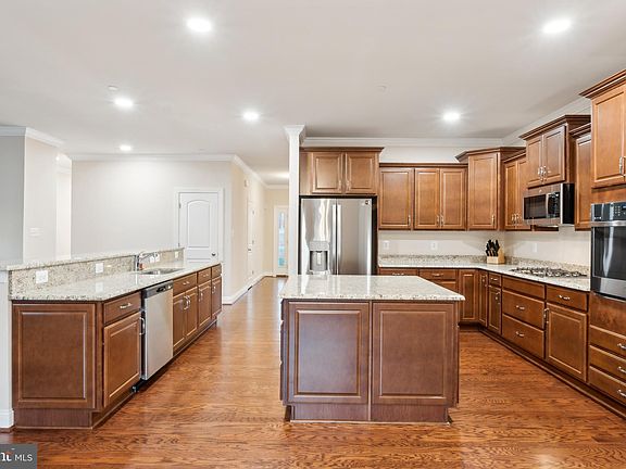 5th image of 7935 Justice Chase Ct